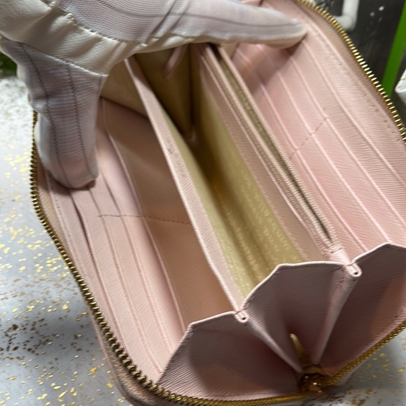 Kate Spade Wallet organizer zip around streetdot lilac read ASIS - Picture 5 of 11